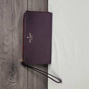 Kate Spade Burgundy Saffiano Leather Wristlet Wallet Organizer Clutch Purse